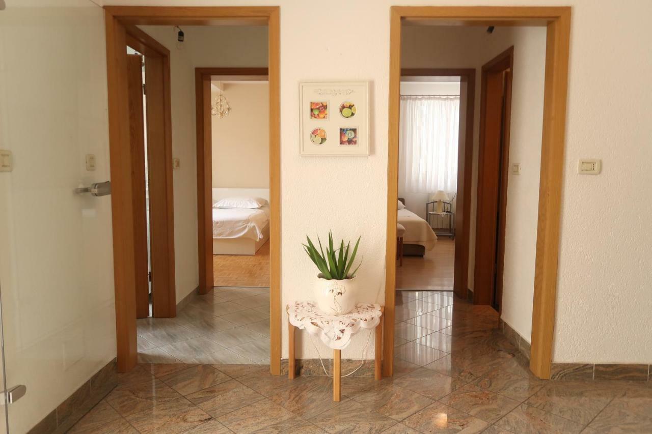 Apartment Casa Podstrana Buitenkant foto